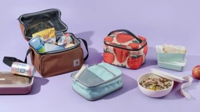 How the Carhartt Deluxe Lunch Box Keeps Your Food Hot or Cold